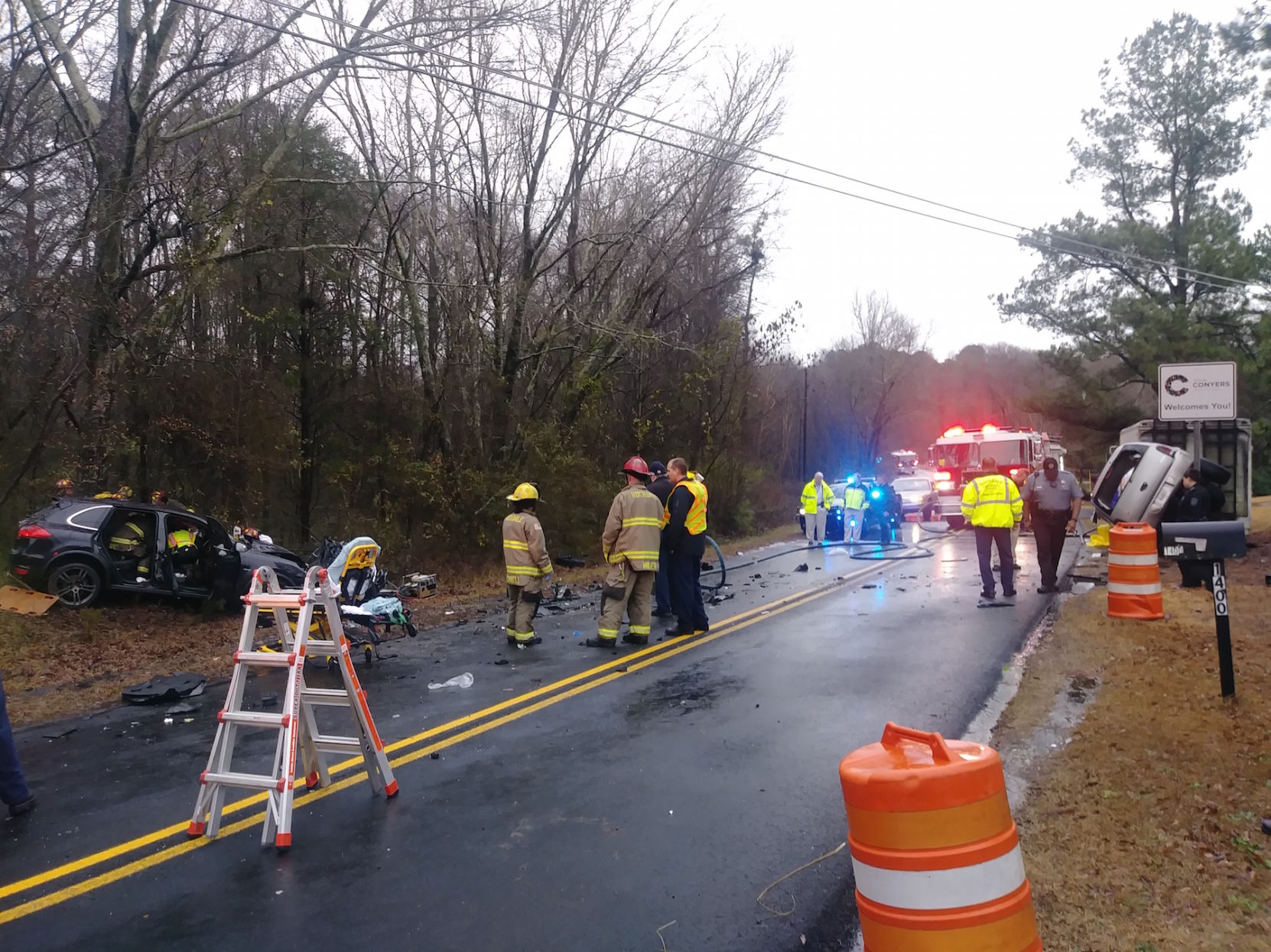 Cars overturn in accident on Flat Shoals Road